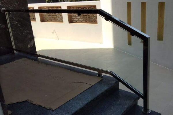 Stainless Steel & Glass Railing